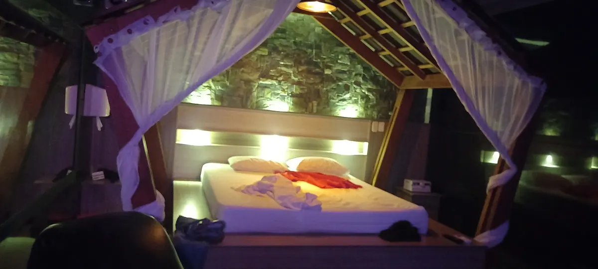 MOTEL EXTASIS