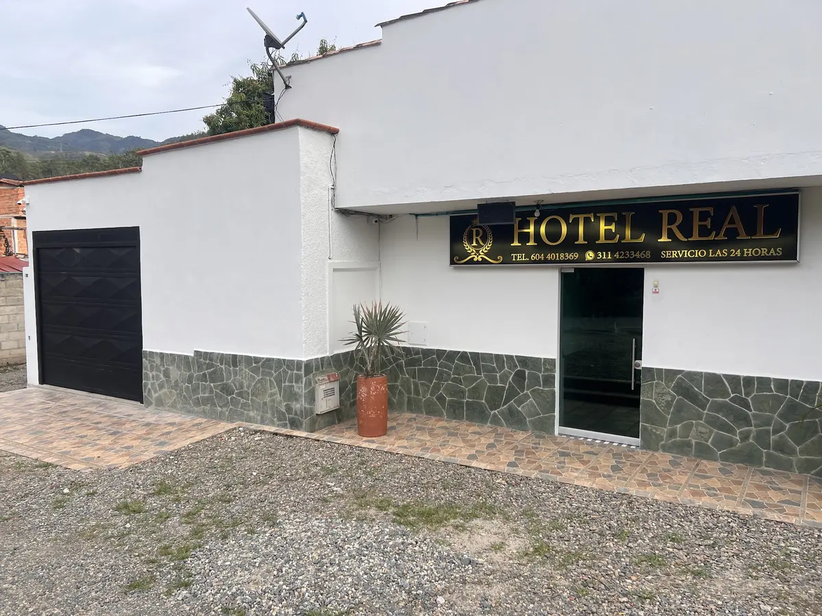 HOTEL REAL
