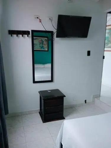 HOTEL EL EDÉN — foto 3 de 3