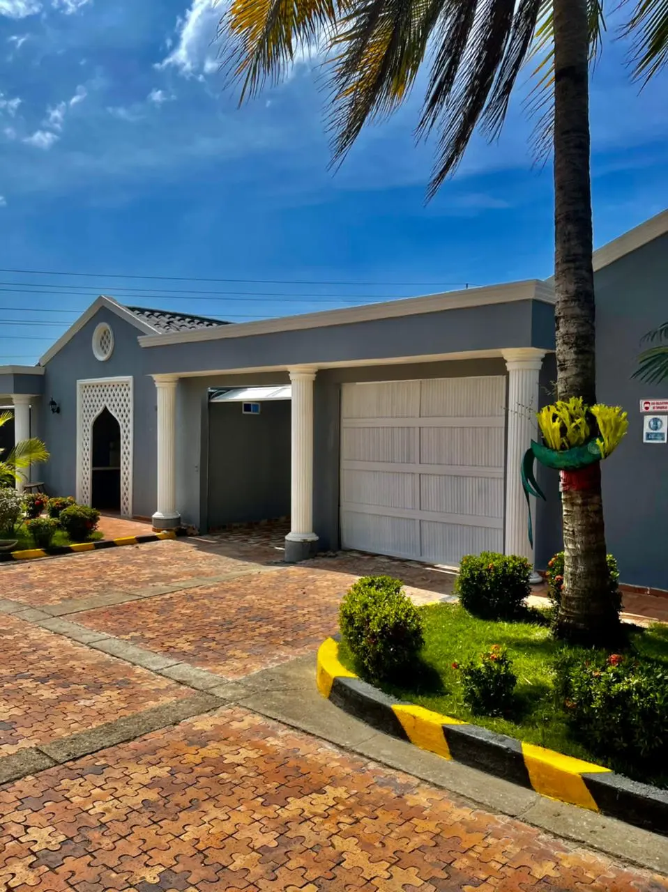Cien fuegos Motel