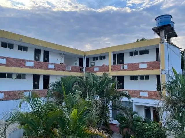 HOTEL LUNA ROJA DEL LLANO L&K