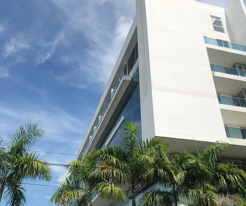 HOTEL SEXTA AVENIDA INN