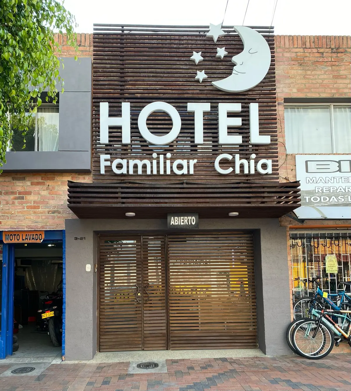 HOTEL FAMILIAR CHIA
