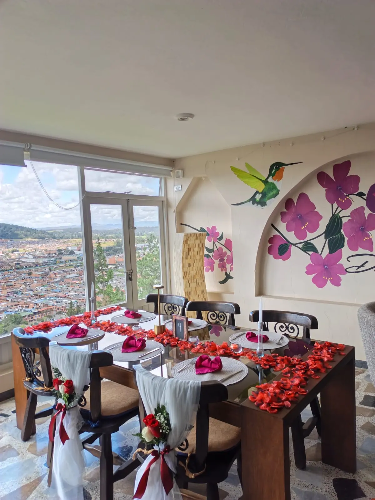 Di Carbone Hotel Restaurante Gastrobar