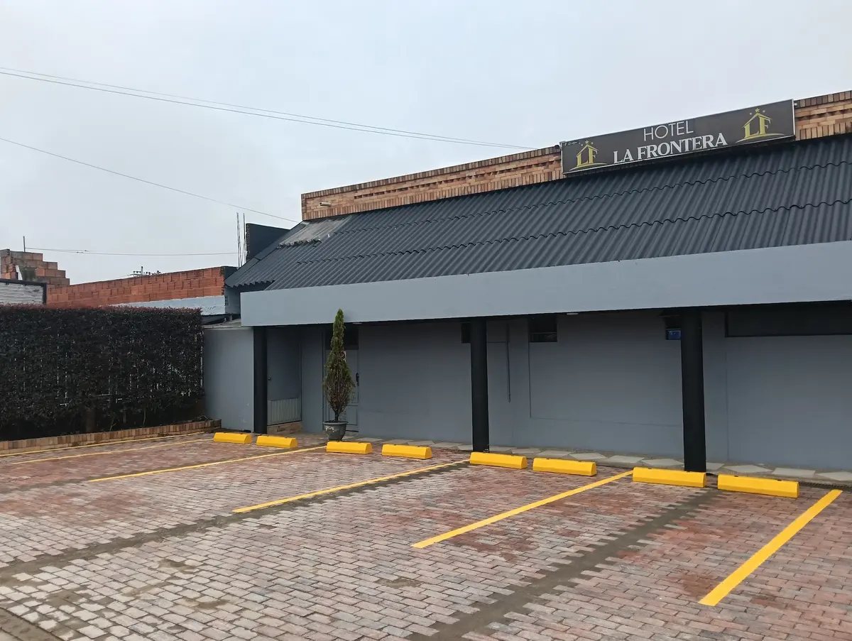 Hotel La Frontera