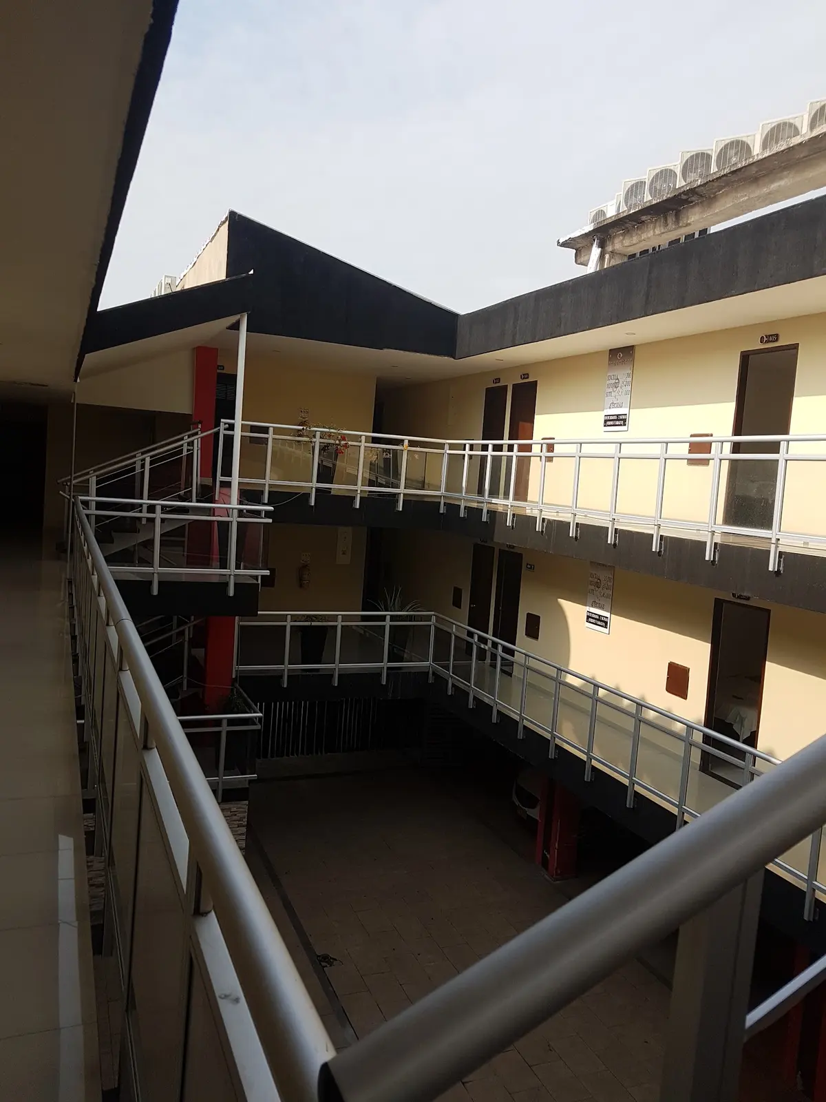 Motel Penthouse