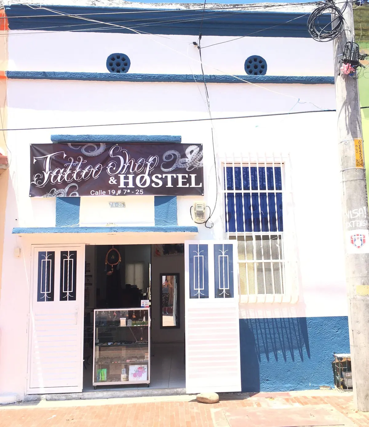 Squid Gallery Tattoo Shop & Hostel