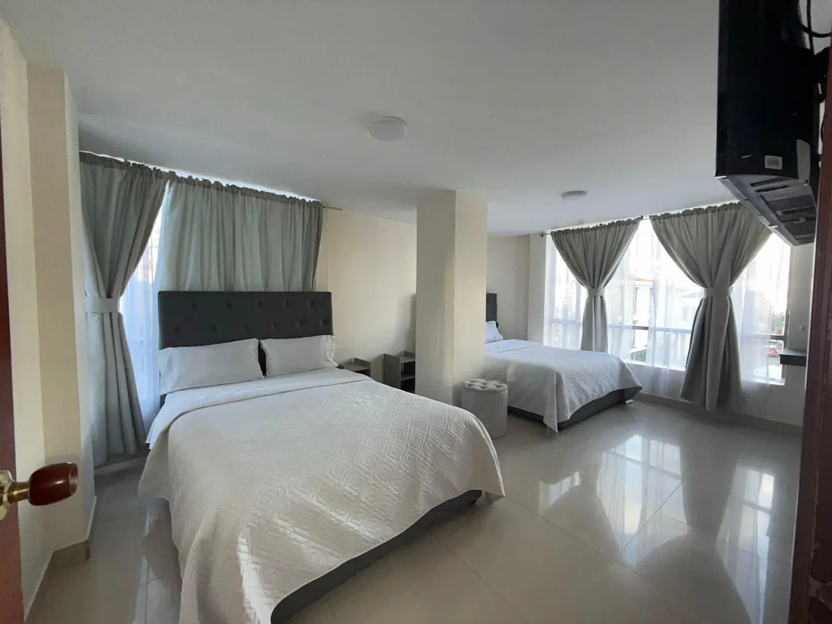 Hotel iberia plaza — foto 2 de 3