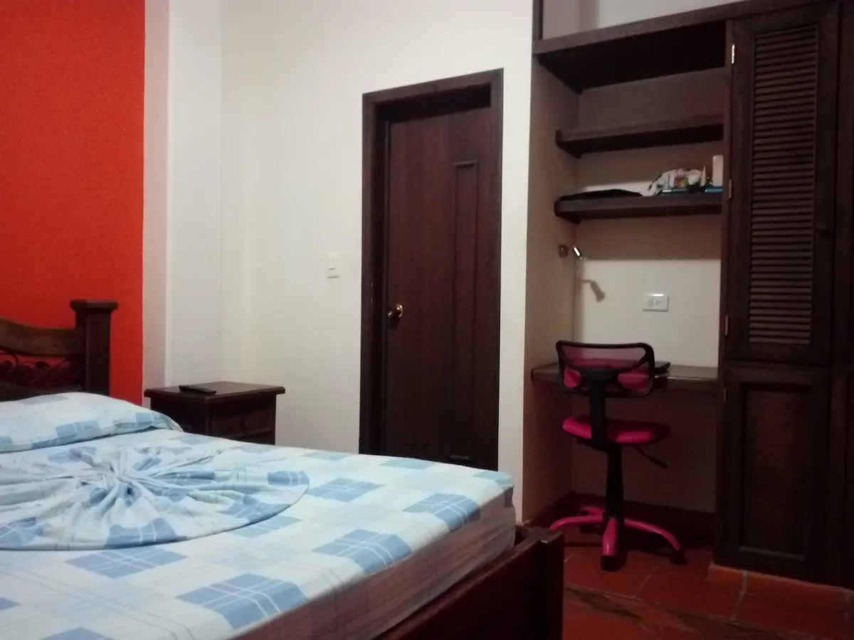 Hotel yuliana's — foto 2 de 3