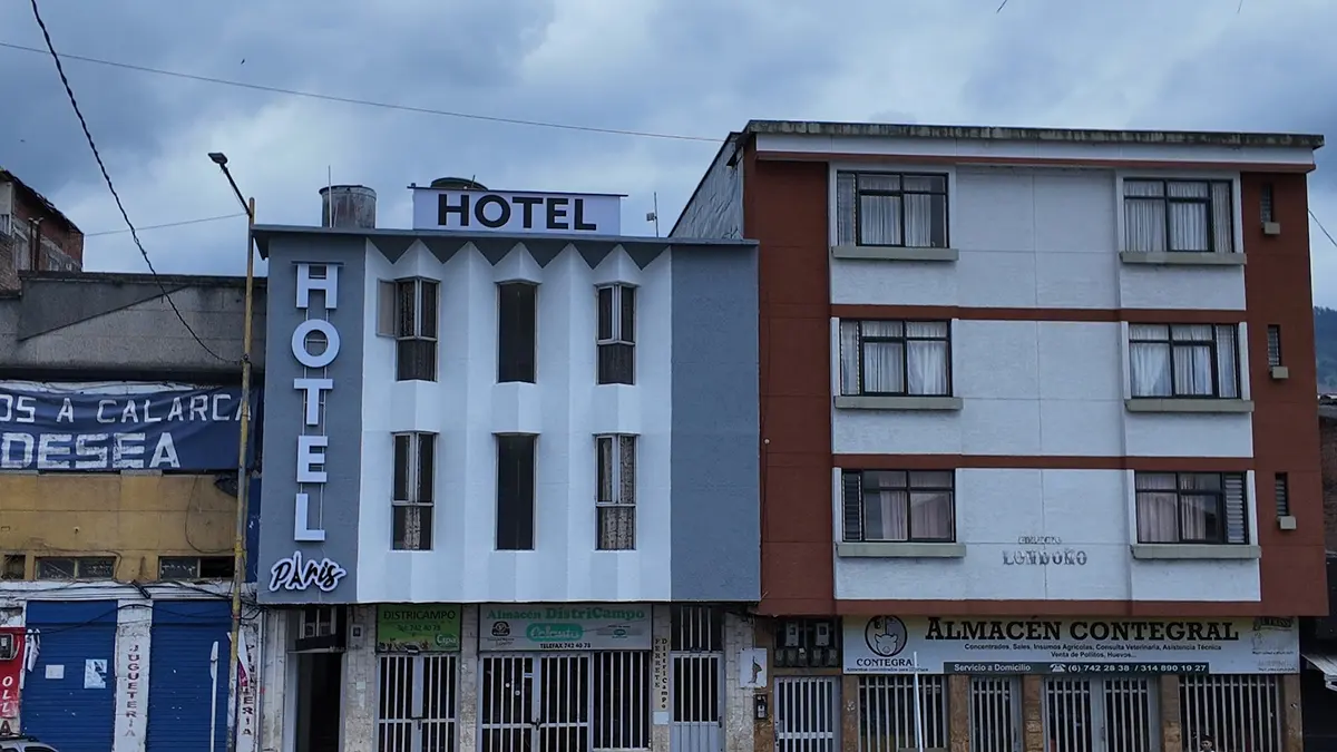 Hotel Plaza Paris