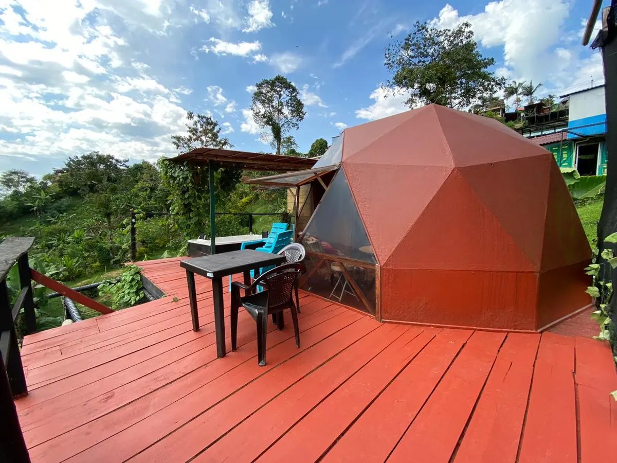 GLAMPING HORSE