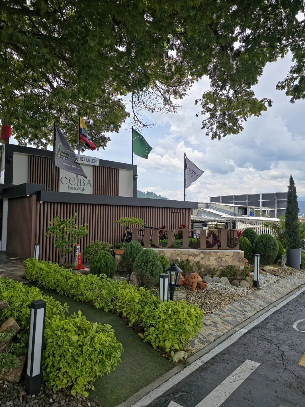 Ceiba Rooms