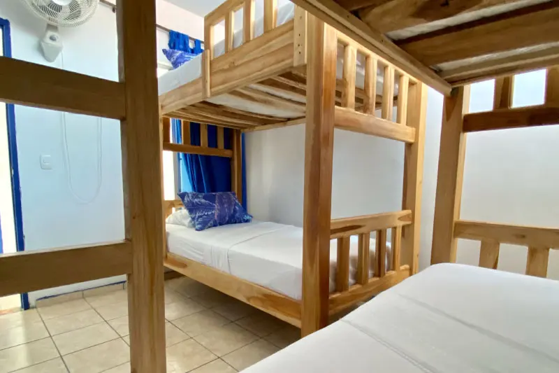 HOSTEL BEACH HOUSE