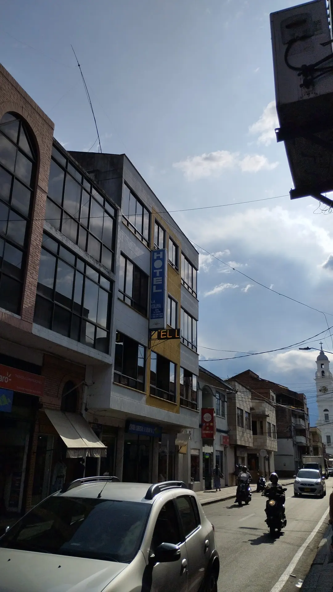 Hotel La Colina